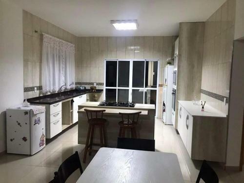 Linda Casa De Campo Com Piscina