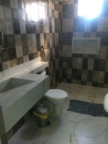 Apartamento Novo Bem Espa�oso E Arejado .