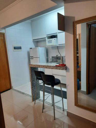Apartamento Zeus - Moderno Com Wifi, Melhor Localiza��o,m�x 4