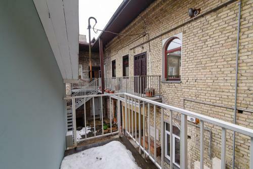 2 Floors New Town Apartment By Urban Rent