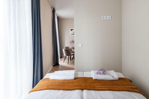 Centrally Located Riverside Apartment