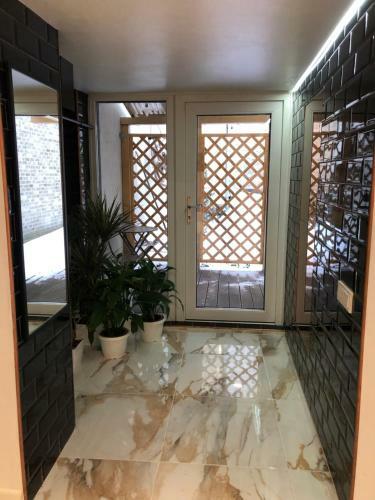 Exceptional Spa In City Center-prime Rentals