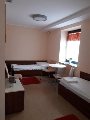 Hostal Pokoje Go?cinne ?wietlik