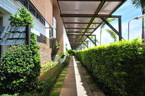 Bs Premier Airport Hotel