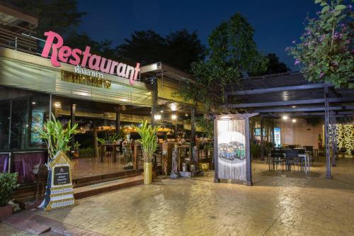 Hotel Ploykhumthong Boutique Resort