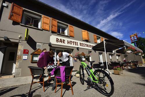 Hotel Logis H�tel Beaus�jour