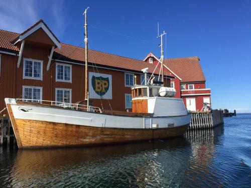 Finn�ya With 180* Atlantic Veiw