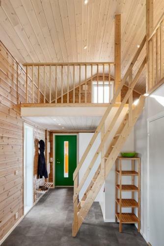 Tiny Mountain Cabin With A Panoramic View