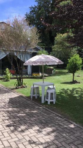 Recanto Dos Oliveiras Hospedada Por Dick E Clair