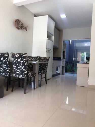 Casa Enseada/prainha/praia Grande