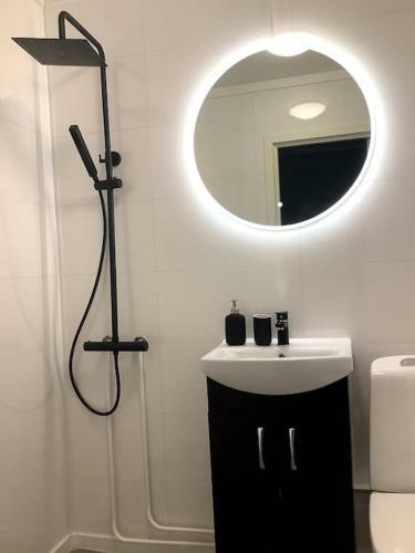 Apartamento Koselig 1 Roms Leilighet Med Balkong