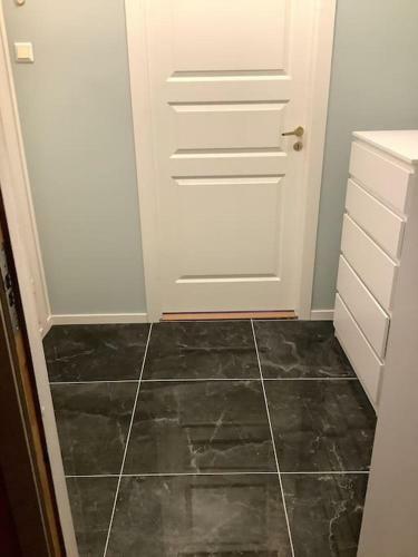 Apartamento Koselig 1 Roms Leilighet Med Balkong