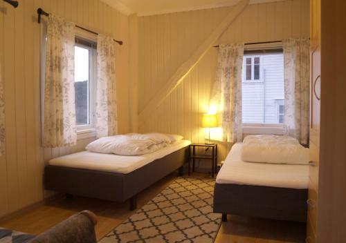 5 Bedrooms, Large Apartment On Farm, Nice View And Nature