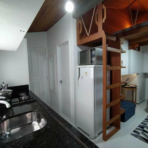Apartamento Loft Encantador D - 8 Km de Floripa