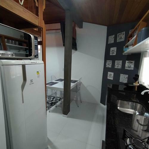 Apartamento Loft Encantador D - 8 Km de Floripa