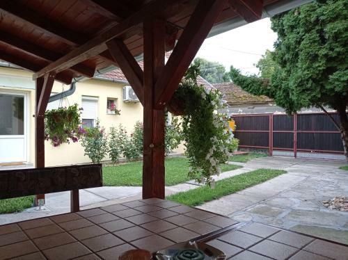 Apartman Ady 6