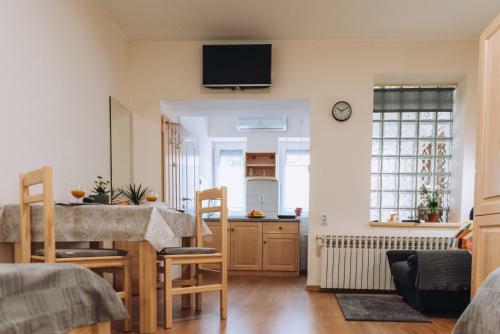 Apartman Ady 6