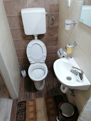 Hostal Preno?i?te Day Holiday