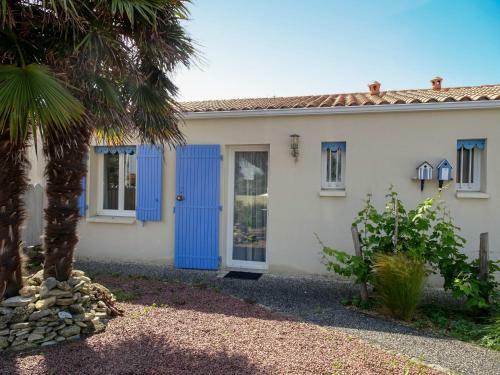 Holiday Home Ardillieres La Bree Les Bains