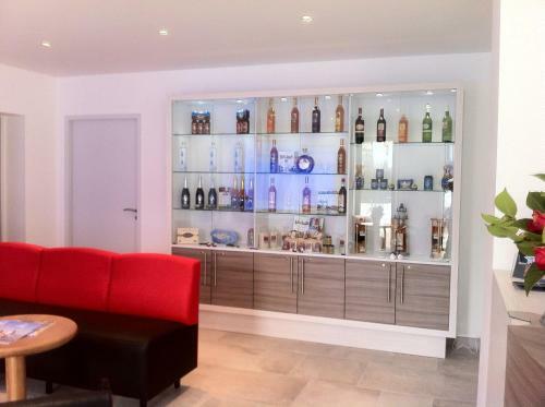 Hotel Restaurant La Chaudr�e