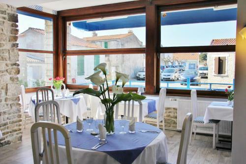 Hotel Restaurant La Chaudr�e