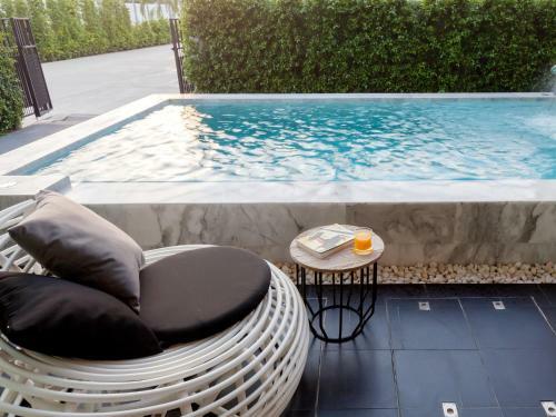 The 8 Pool Villa