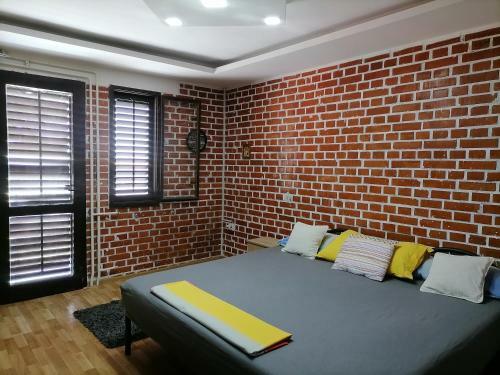 Villa 33