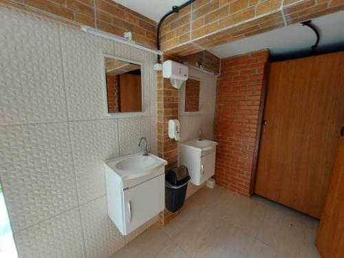 Hostel Camping Verdejantes