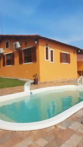 Casa Coral Saquarema