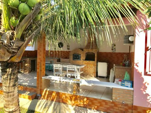 Casa Com 3 Quartos E 4 Banheiros 400m Da Praia
