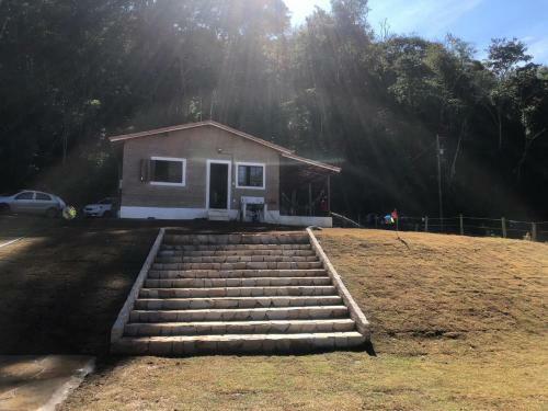 Recanto A 2 Km Do Centro de S�o Thom� Com Piscina No Meio A Natureza