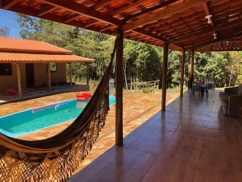 Recanto A 2 Km Do Centro de S�o Thom� Com Piscina No Meio A Natureza