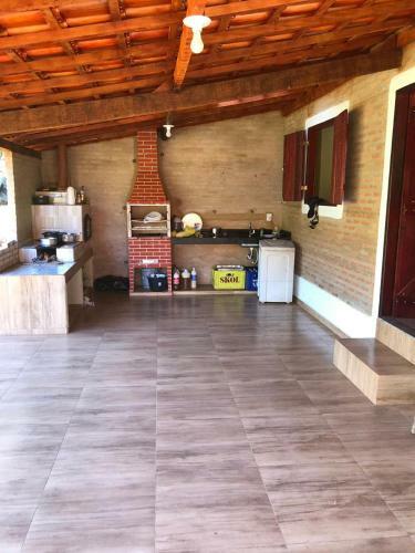 Recanto A 2 Km Do Centro de S�o Thom� Com Piscina No Meio A Natureza