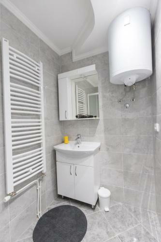 Manirosi 5 Apartment