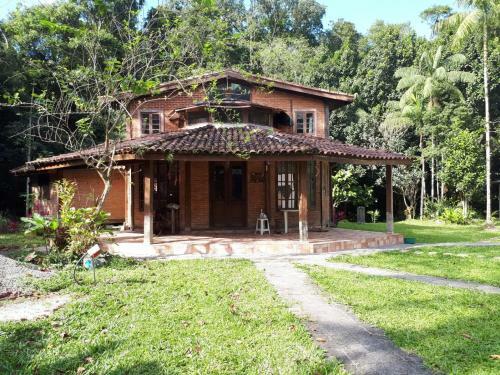 S�tio Pr�ximo A Praia De Camburi