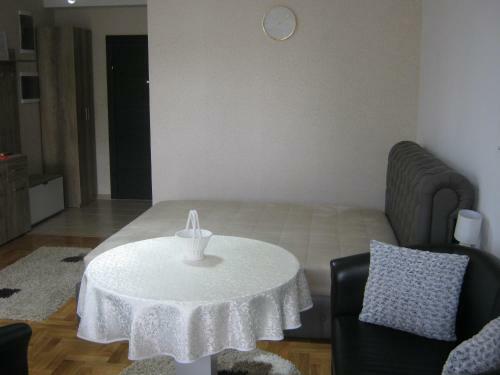 Ildiko Studio Apartment Is A Calm Place To Relax