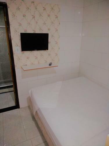 Kitnet H� Um Minuto Caminhando Ate Praia de Itapu�
