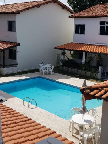 Casa 4/4(Amplos), Cond. Fechado Com Piscina-150m2