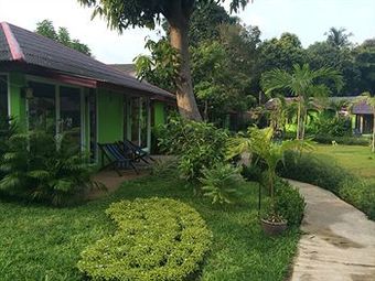 Albergue Angel Green Garden Bungalow