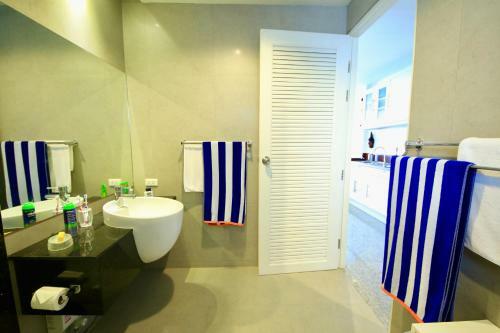 Apartamentos The Bay