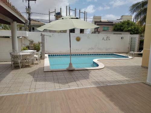 Casa de Alto Padr�o - 200 Mts Da Praia - 5/4