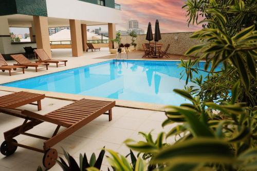 Apartamento Conforto E Charme - Piscina, Praia E Localiza��o.