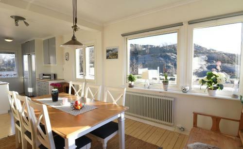 Cozy Accommodation On Beautiful Donso