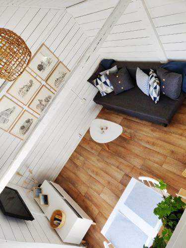 Centralt Och Havsn�ra! Stuga I Lugnt Villomr�de