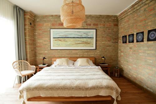 Art Gallery Apartment