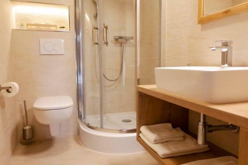 Hostal Chalet Nova Lesna Mountain View