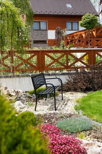 Hostal Chalet Nova Lesna Mountain View