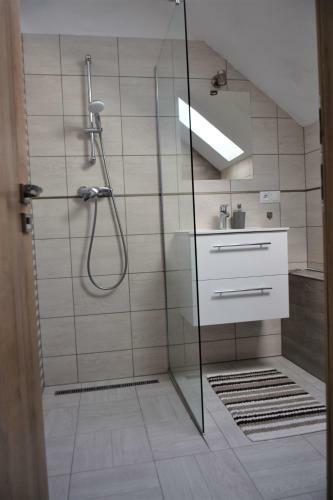 Ademi Apartments