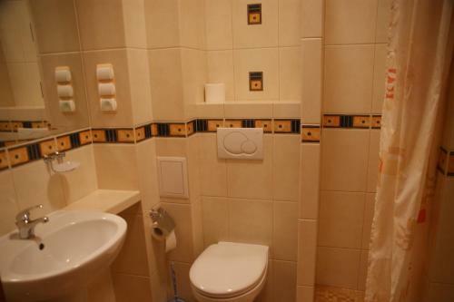 Hostal Go?ciniec Pan Tadeusz II