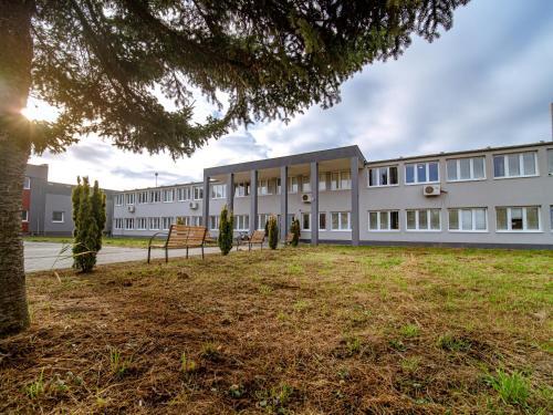 Albergue Ubytov?a Kubr� 623